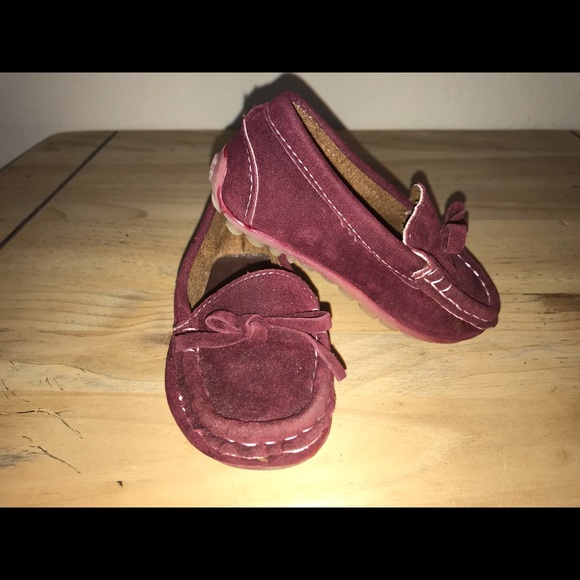 Ahcityah Velvet Moccasins - Picture 1 of 5